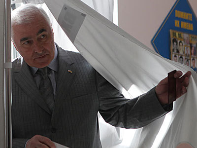 Леонид Тибилов