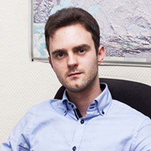 Роман Ларионов