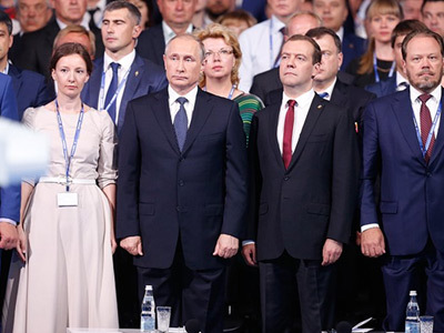 Власть от бога: почему Кремль делает ставку на православных консерваторов