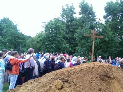 Строительные работы в парке Торфянка