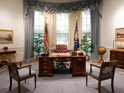 Овальный кабинет