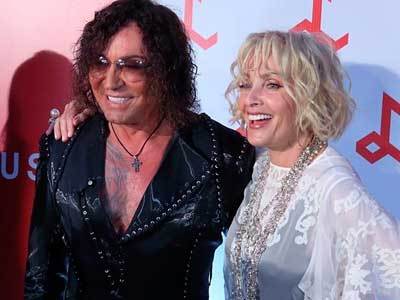 Леонтьев, Вайкуле