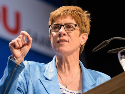 Аннегрет Крамп-Карренбауэр