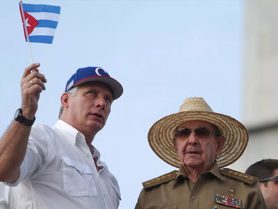 Рауль Кастро и Мигель Диас-Канель