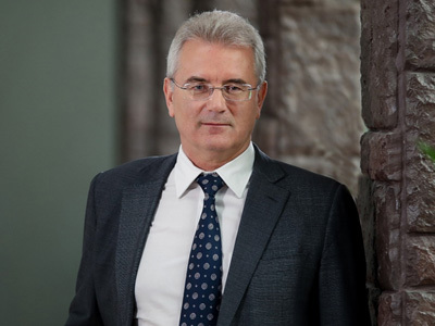 Иван Белозерцев