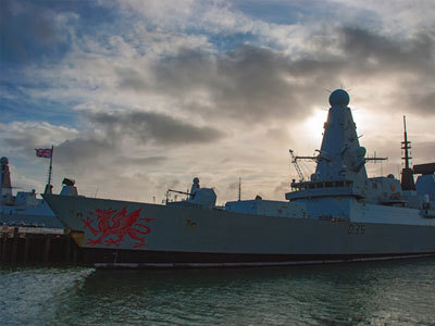 Эсминец «Defender»