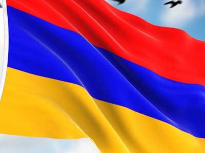 Что ищет он в краю родном?